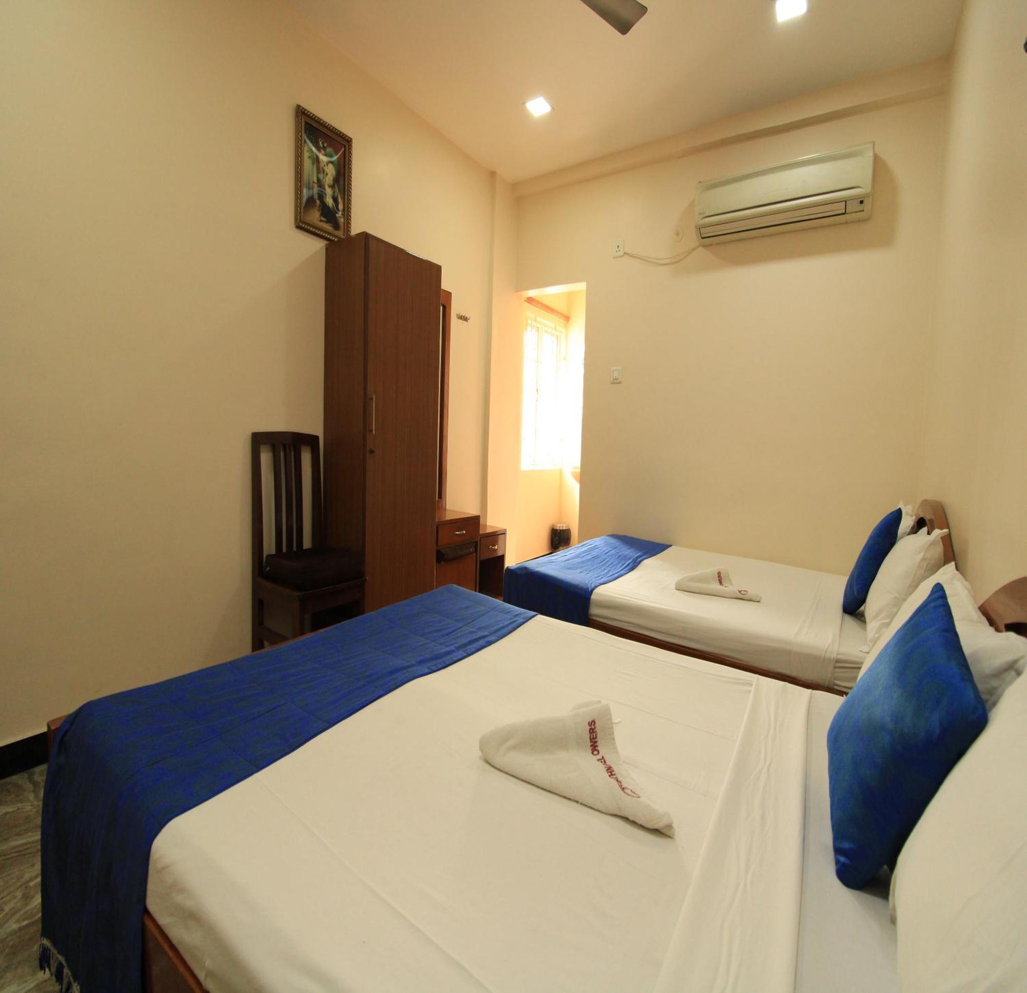 Hotel Rathnavel Towers Chennai Exterior photo