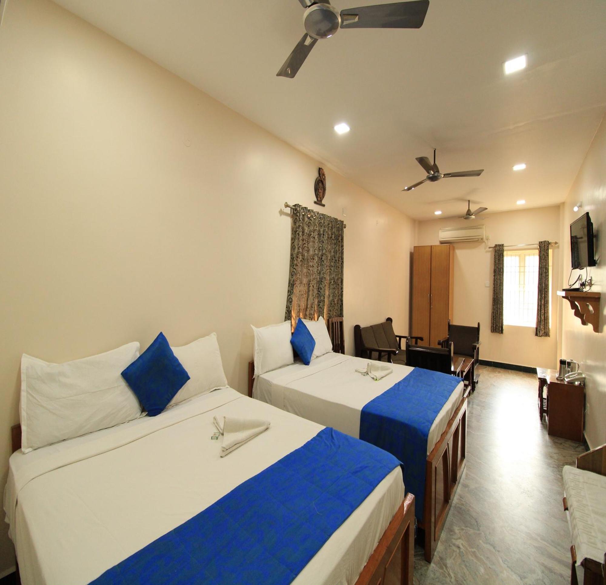 Hotel Rathnavel Towers Chennai Exterior photo