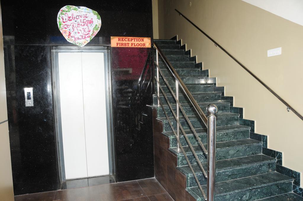 Hotel Rathnavel Towers Chennai Exterior photo